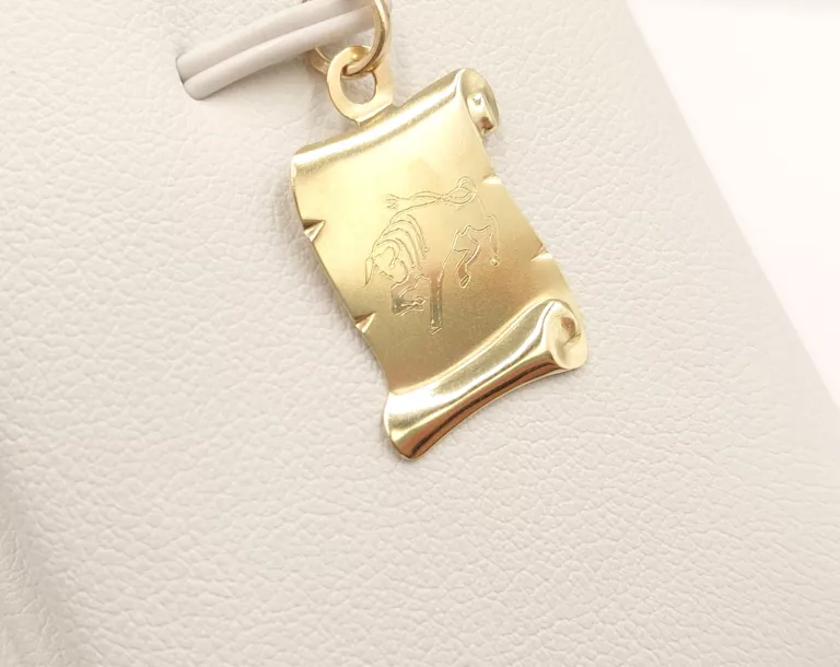 ZŁOTA ZAWIESZKA BYK 585 0.97G