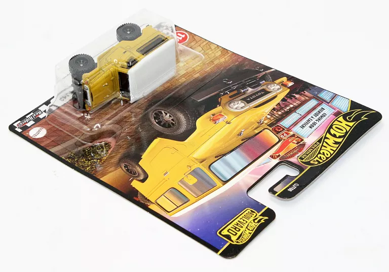 AUTKO HOT WHEELS PREMIUM BOULEVARD TOYOTA LAND CRUISER FJ43 (JBL25)
