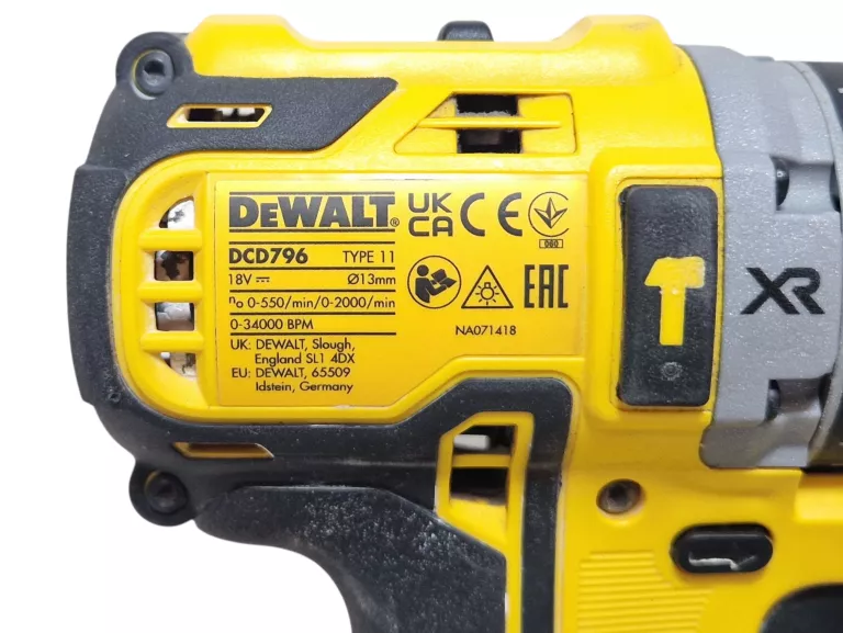 WIERTARKO-WKRĘTARKA DEWALT DCD796D2 XR 18V Z UDAREM 2X2AH