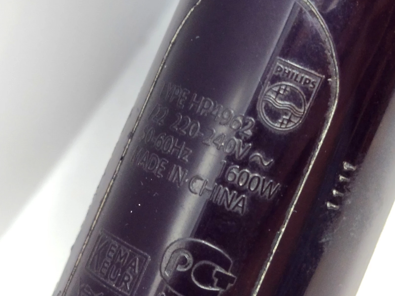 suszarka-do-wlosow-philips-hp4962-1600w-salondry-compact-stan-11323-2