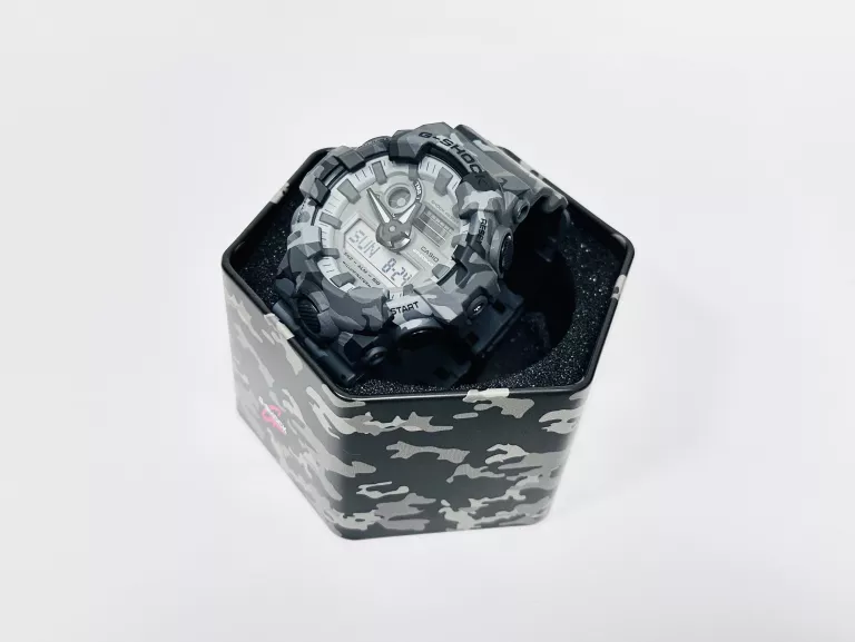 ZEGAREK CASIO G SHOCKGA-700CM-8AER GWARANCKA KOMPLET