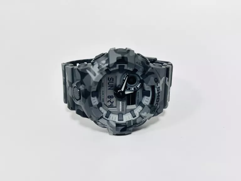 ZEGAREK CASIO G SHOCKGA-700CM-8AER GWARANCKA KOMPLET
