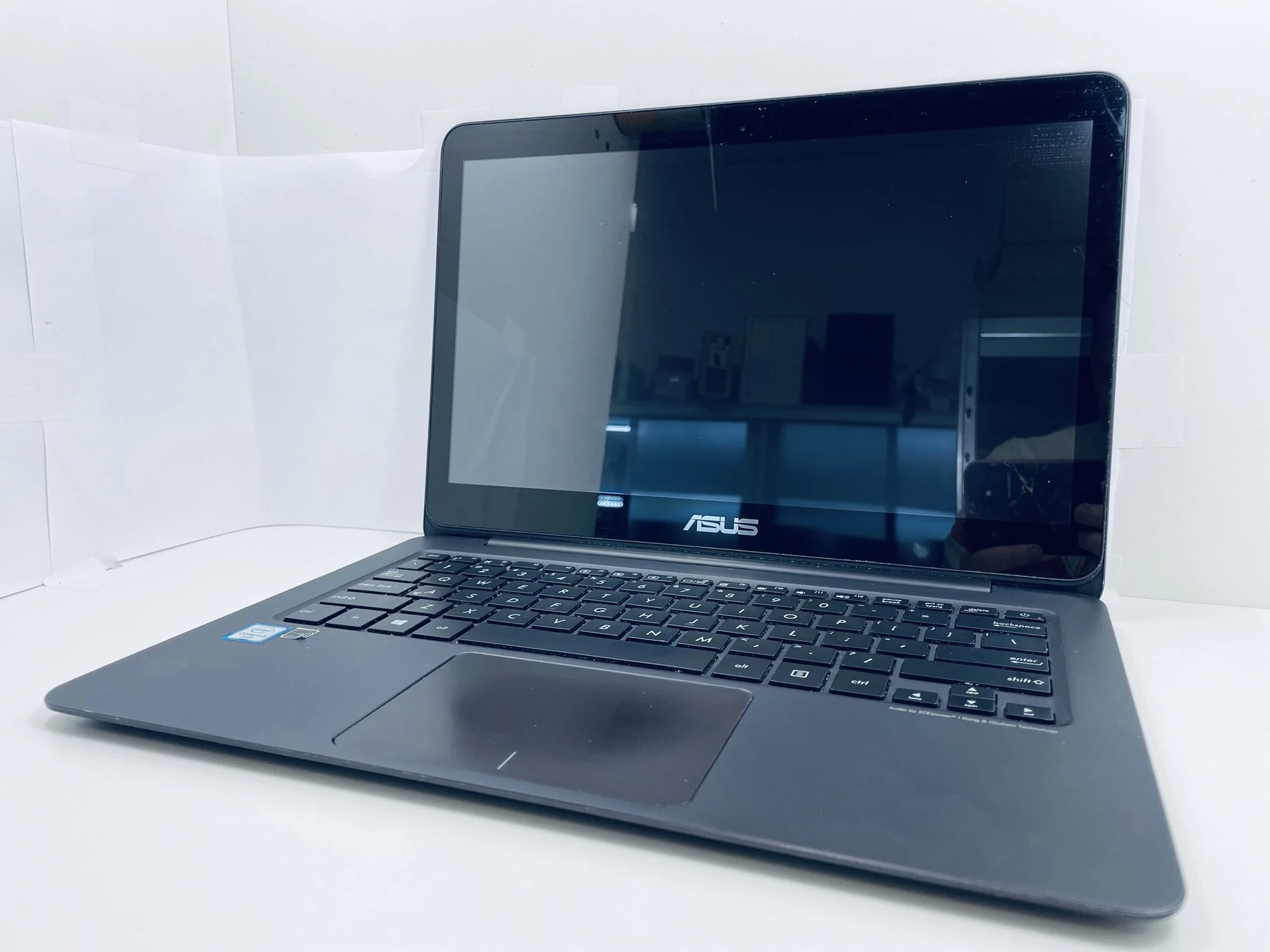 laptop-asus-ux305c-stan-11323-2