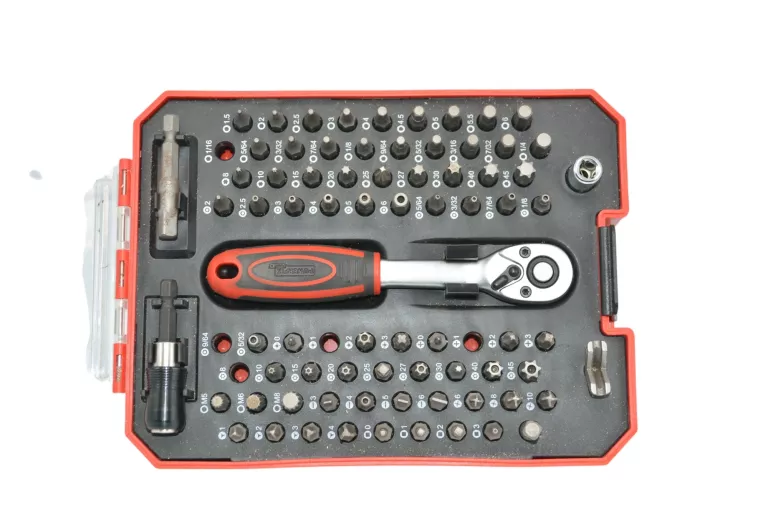 WKRĘTAK Z GRZECHOTKĄ POWERFIX PROFI HG04168