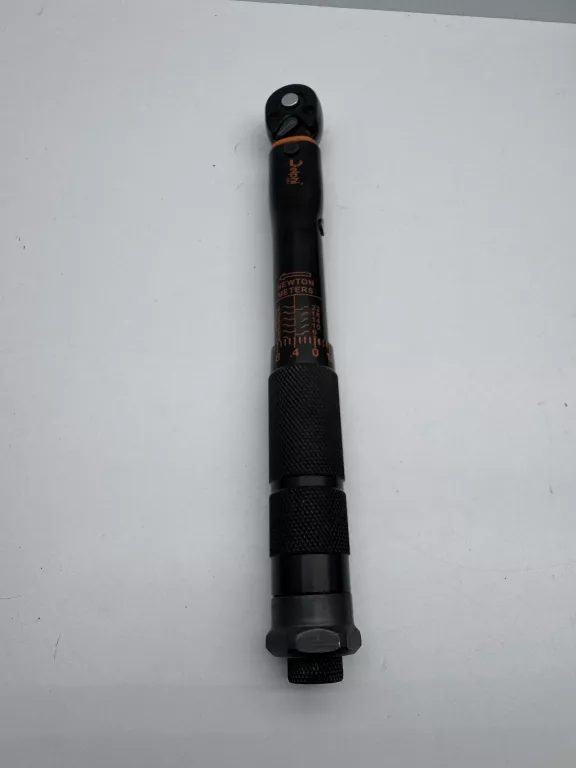 KLUCZ DYNAMOMETRYCZNY Z BLOKADĄ 1/4" ZAKRES MOMENTU 2-24NM CRMO