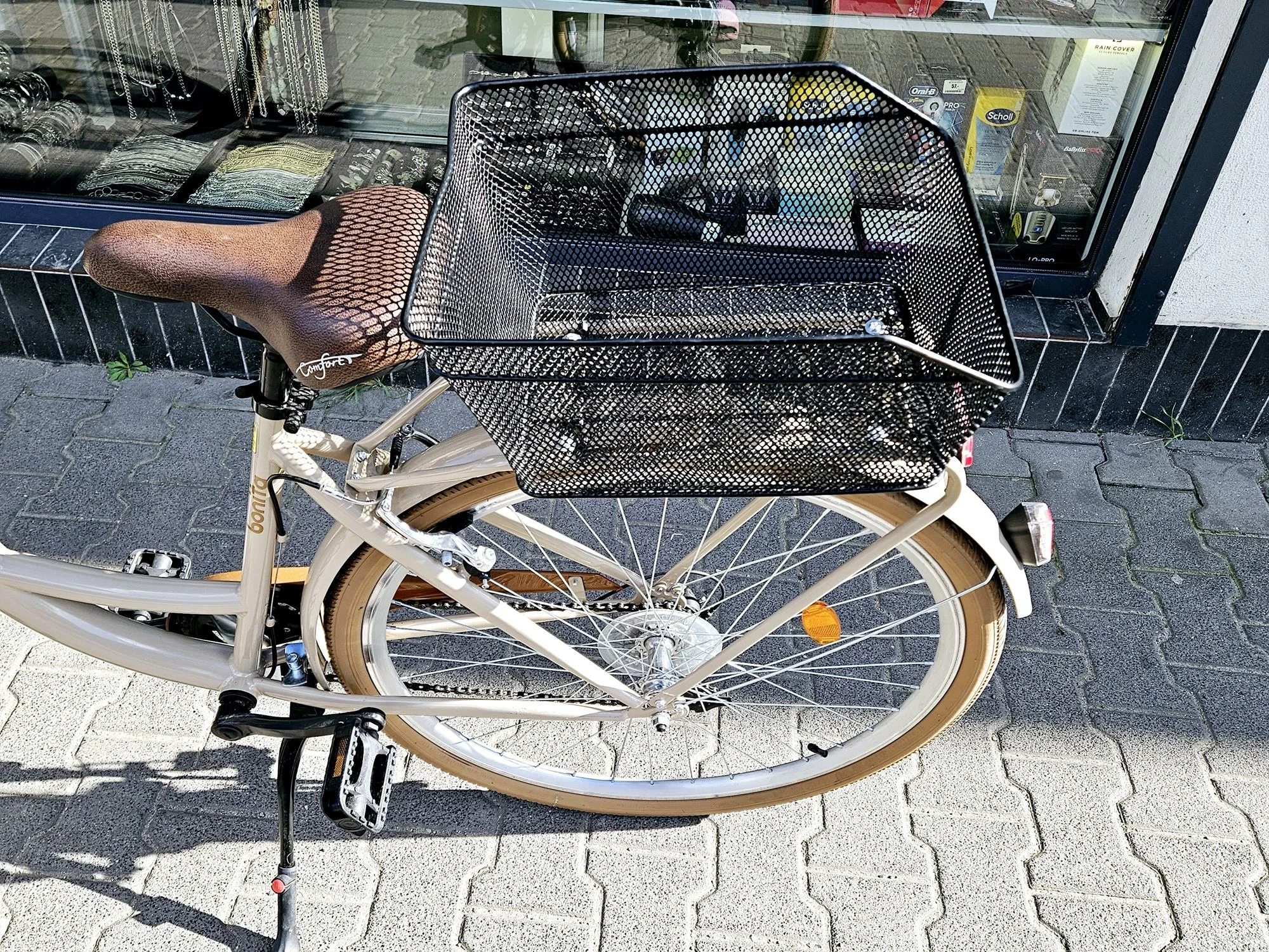 rower-miejski-damski-bonita-kola-28-model-kremowy-brazowy-rower-miejski-damski-retro-koszyk