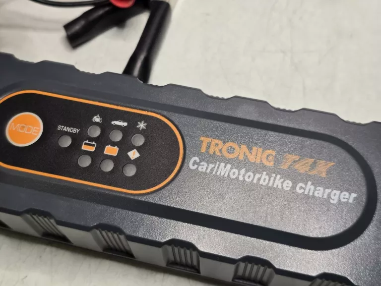 ŁADOWARKA DO AKUMULATORÓW SAMOCHODOWYCH TRONIC T4X
