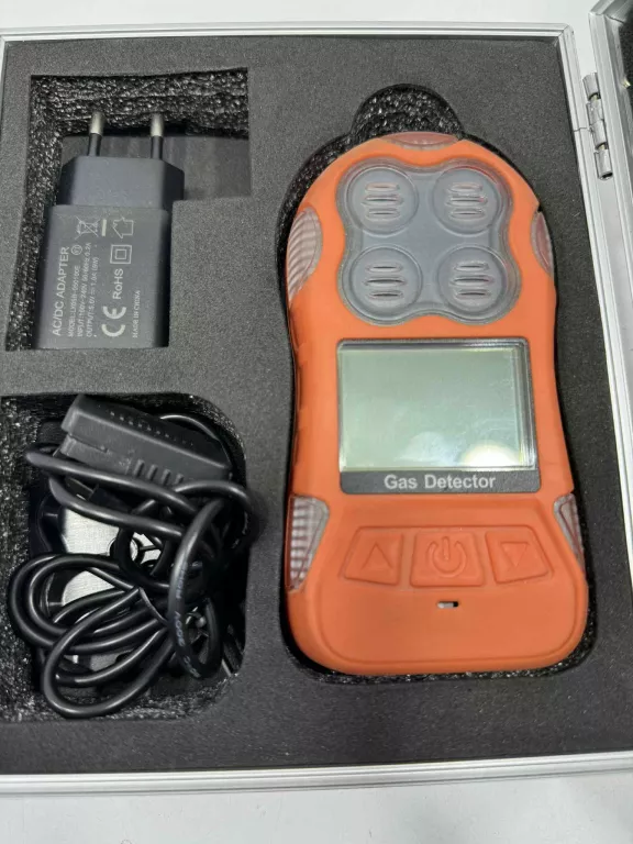DETEKTOR WIELOGAZOWY K40