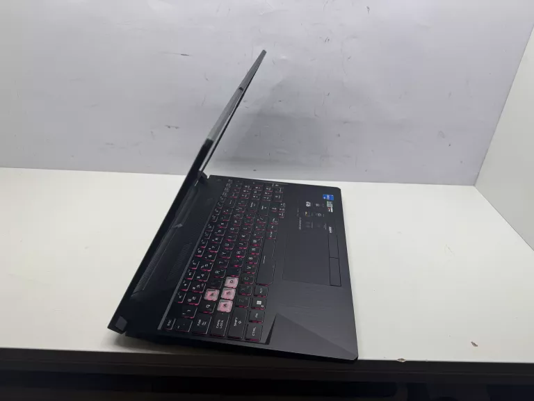 LAPTOP LAPTOP ASUS FX506H TUF GAMING F15 16 GB RAM / 512 GB
