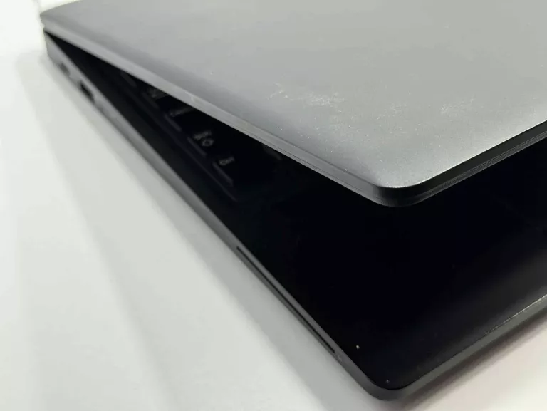 DELL LATITUDE 5590 I5-8350U/8GB/256GB