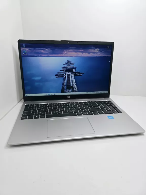LAPTOP HP 250 G10 15,6 " INTEL N 8 GB / 512 GB