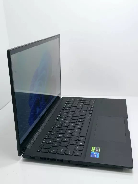 ASUS CREATOR Q530VJ 15.6" FHD OLED I7-13620H