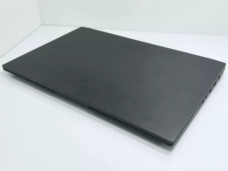 ASUS CREATOR Q530VJ 15.6" FHD OLED I7-13620H