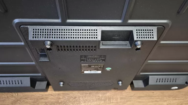 TELEWIZOR QILIVE Q40FS232/ KOMPLET PUDEŁKO/ PARAGON