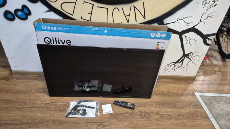 TELEWIZOR QILIVE Q40FS232/ KOMPLET PUDEŁKO/ PARAGON