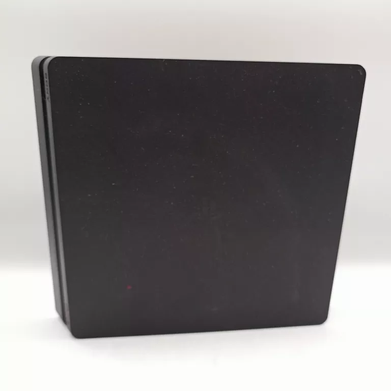 KONSOLA PLAYSTATION PS4 + 1 PAD