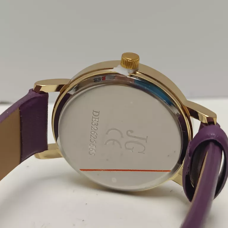 zegarek-damski-quartz-de32625665-ksztalt-koperty-129223-2