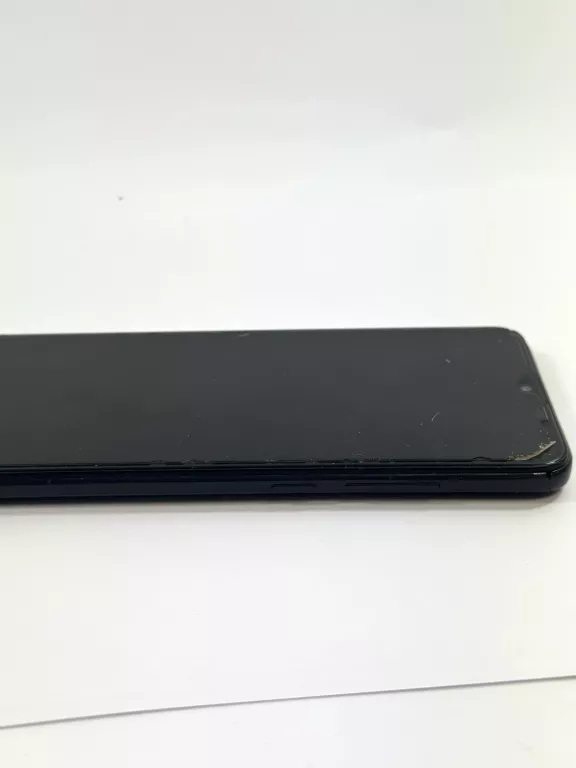 TELEFON XIAOMI REDMI 8 3 GB / 32 GB
