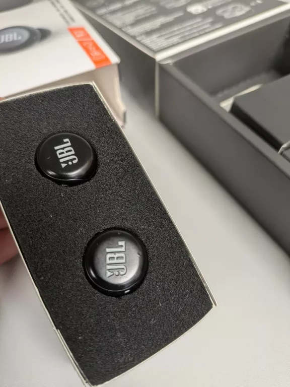 SŁUCHAWKI BLUETOOTH JBL LIVEFREE NC+ TWS