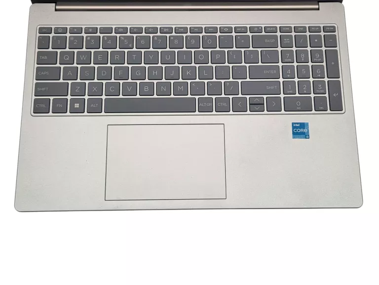 LAPTOP HP 15-FD0XXX I3-N305 8/512GB SSD ZINTEGROWANA