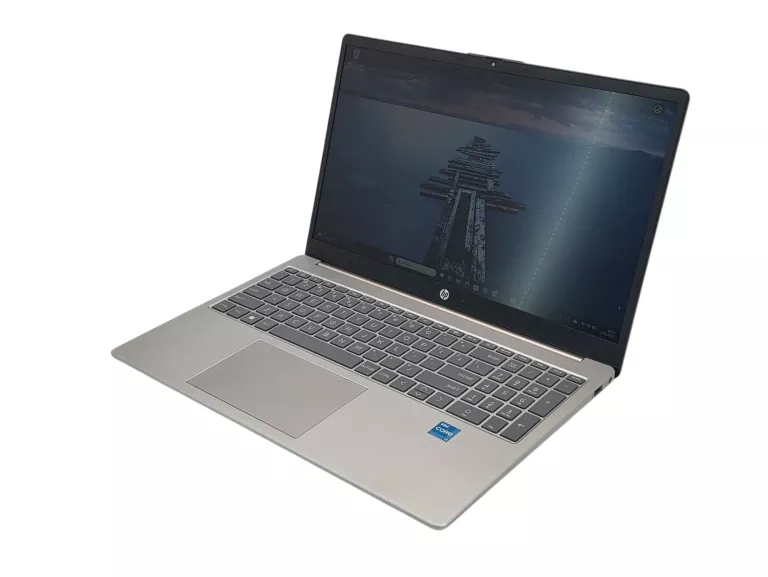 LAPTOP HP 15-FD0XXX I3-N305 8/512GB SSD ZINTEGROWANA