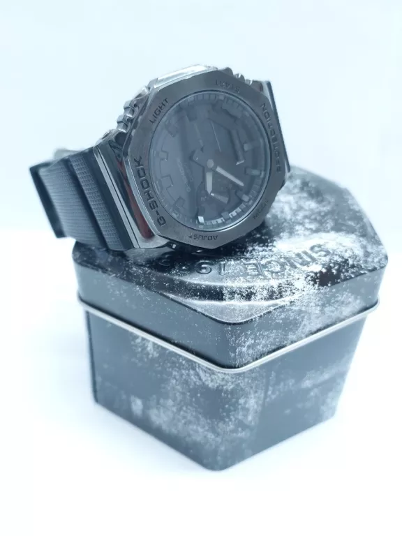 ZEGAREK G-SHOCK GM-2100BB-1AER