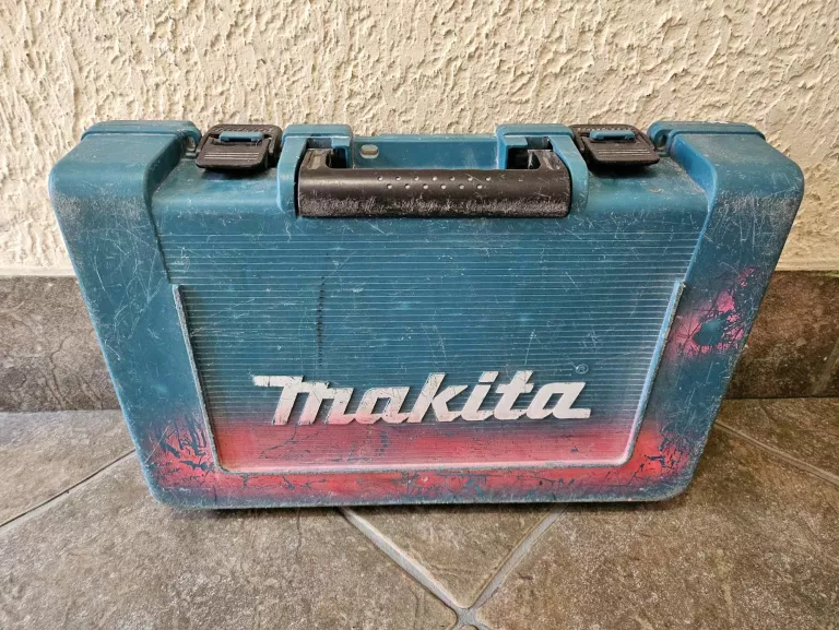MŁOTOWIERTARKA MAKITA HR2450