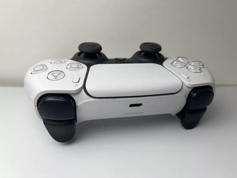 KONSOLA PS5 SLIM 1TB 2 PADY KPL
