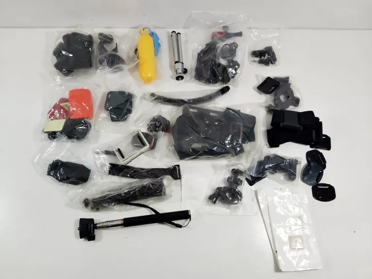 KAMERA SPORTOWA GOPRO HERO+ LCD + TORBA A AKCESORIAMI
