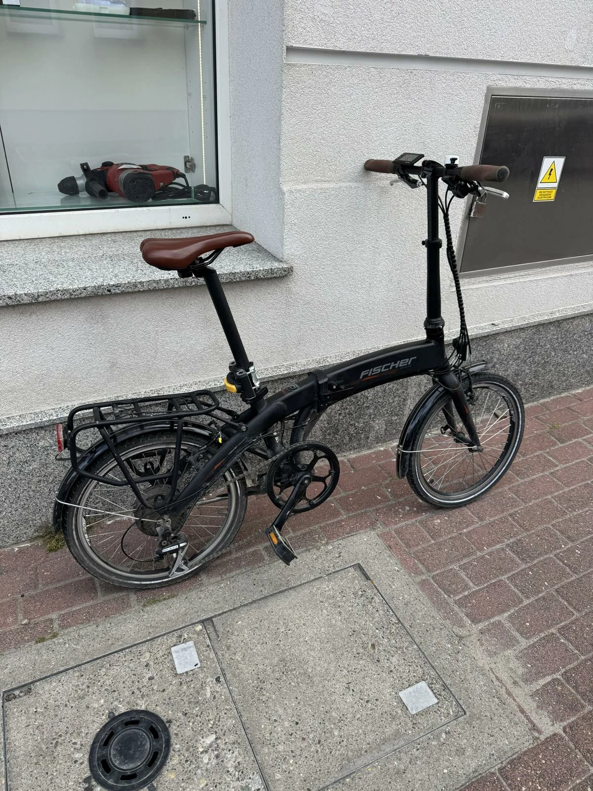 uz-rower-fischer-bikes-faltrad-fr-18-kluczyk-intruckja-ladowarka-stary-rynek-9-sroda-wlkp
