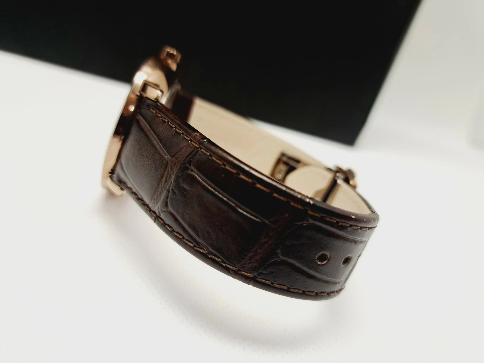 zegarek-meski-rado-diamaster-thinline-automatic-r14068176-material-paska-129219-6