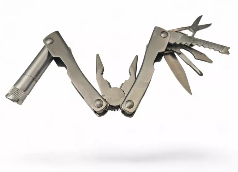 BROOKSTONE(R) 8-IN-1 MULTI-TOOL