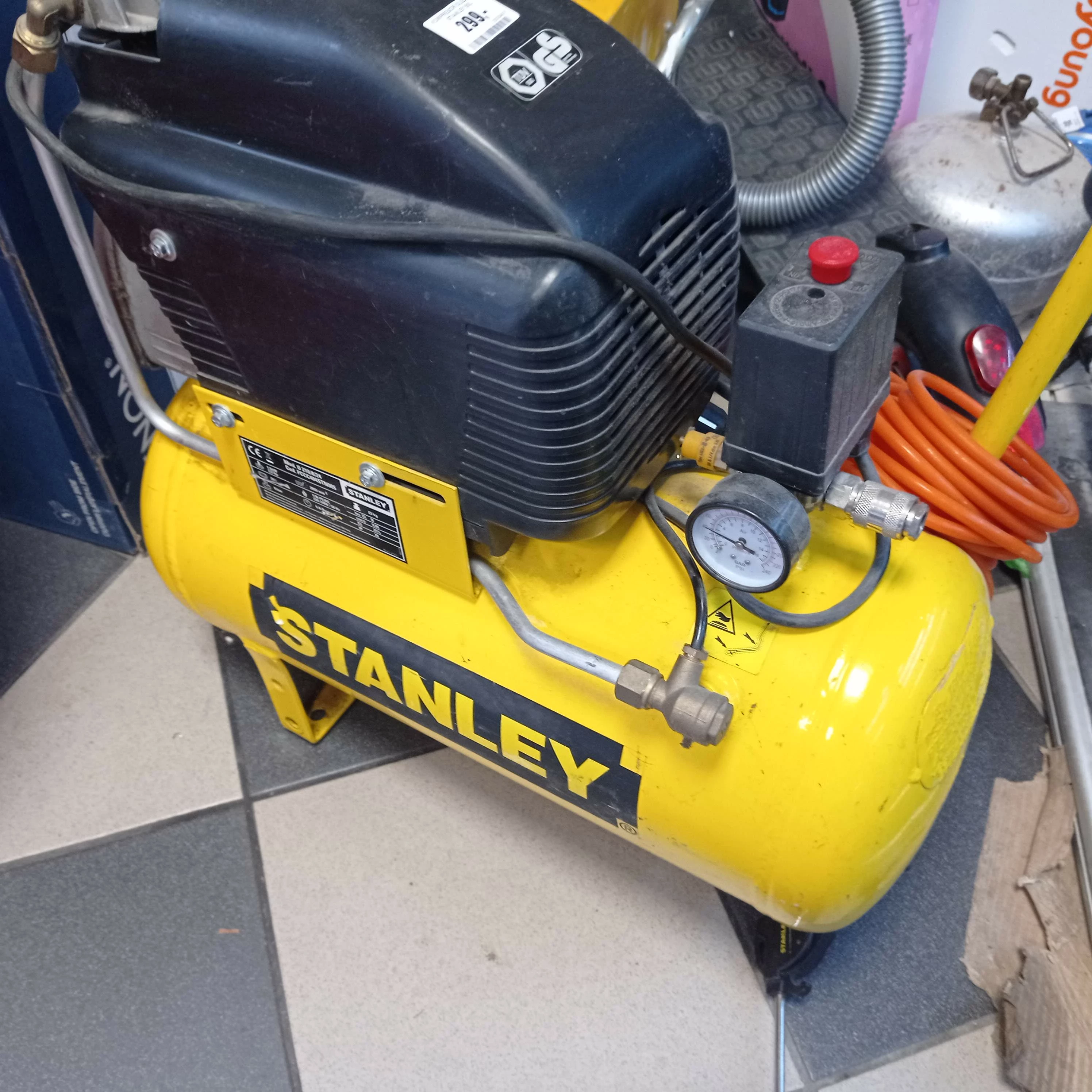 stanley-sprezarka-kompresor-olejowy-50l-8bar-pojemnosc-zbiornika-5000