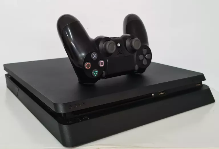 KONSOLA PS4 SLIM 500GB  + PAD
