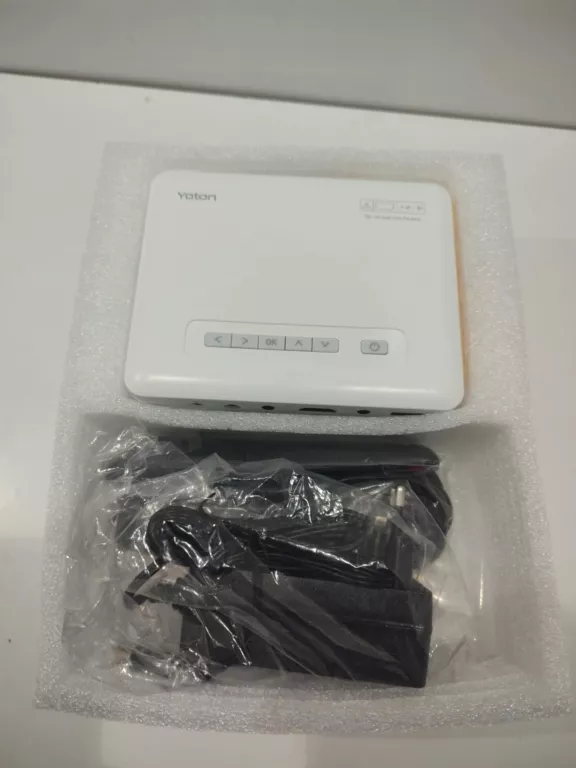PROJEKTOR YOTON VIDEO PROJECTOR Y3