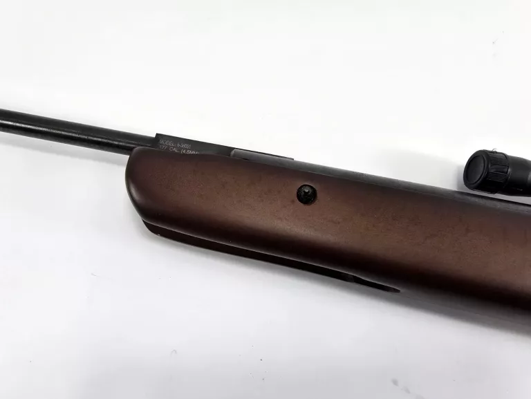 WIATRÓWKA CROSMAN COPPERHEAD 4,5 MM LUNETA STRIKE 4X20