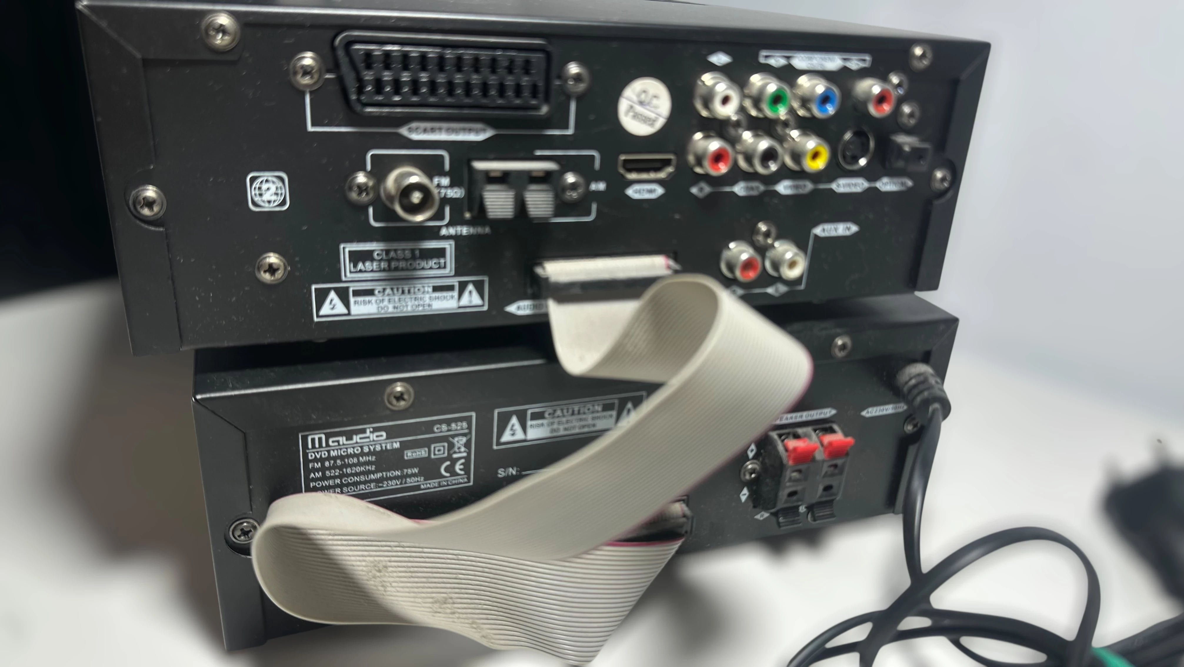 mini-wieza-czarna-warto-okazja-model-ms8bk