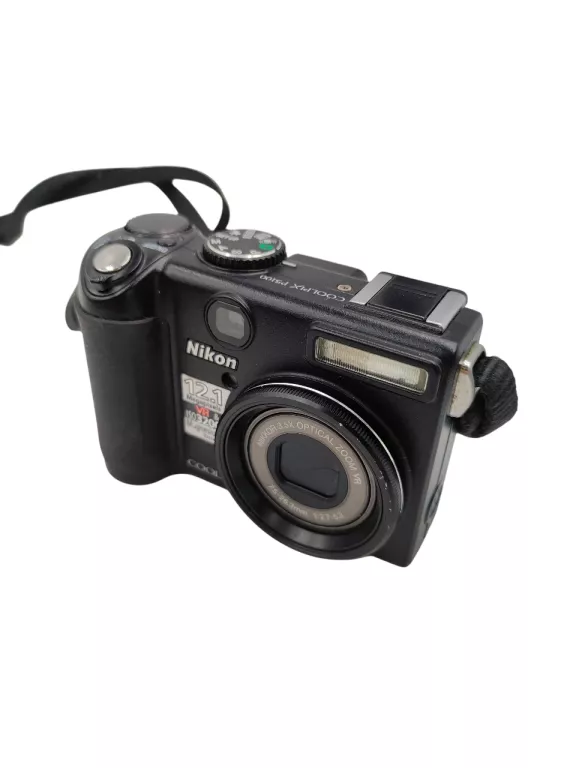 APARAT NIKON COOLPIX P5100