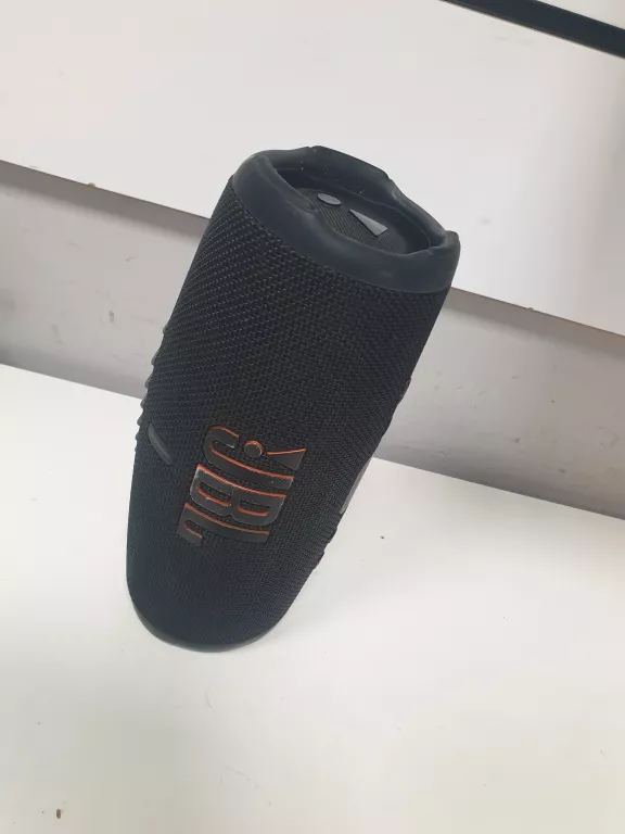 GŁOŚNIK PRZENOŚNY JBL CHARGE 5