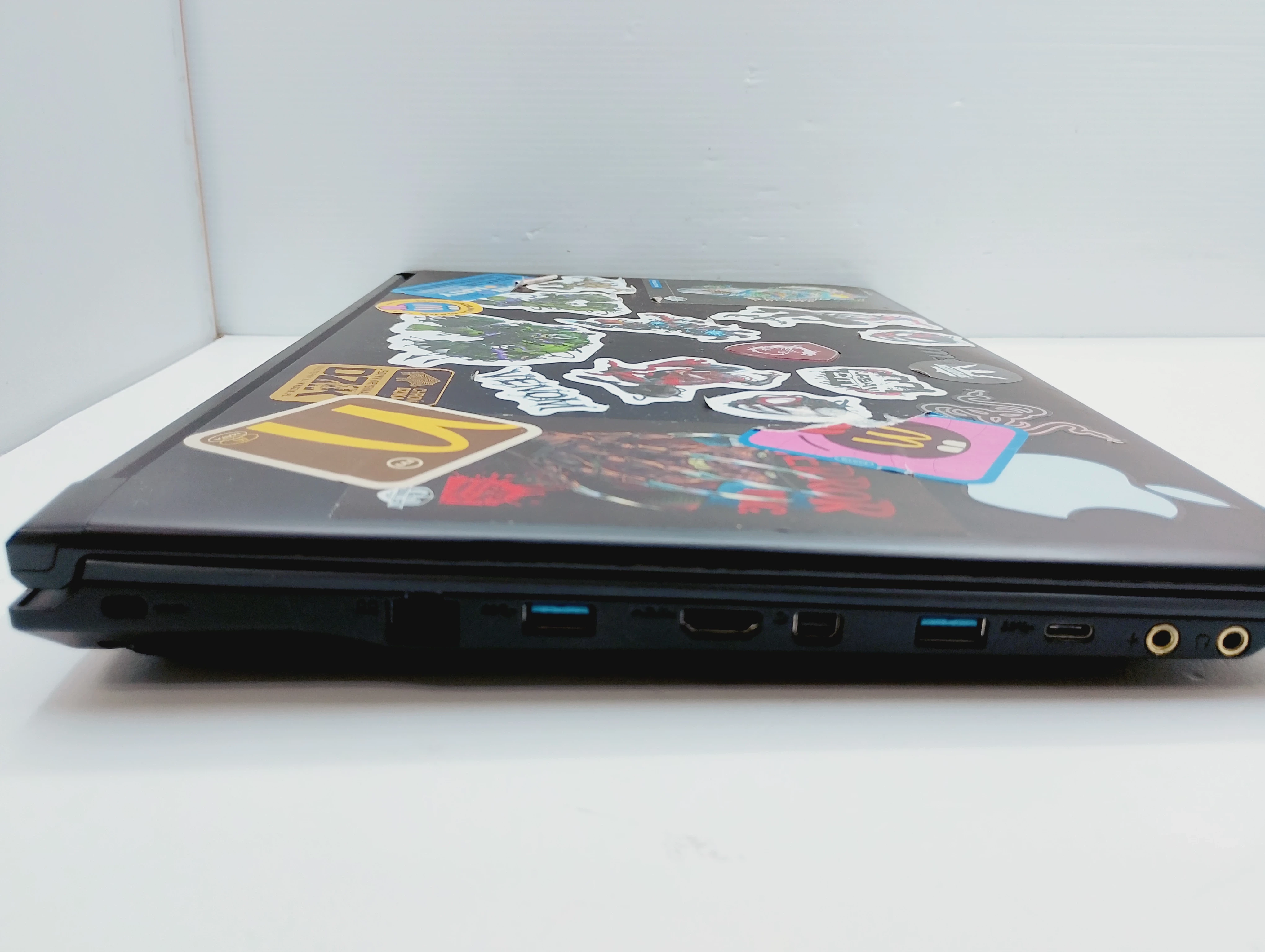 laptop-msi-thin-gf63-156-fhd-144hz-i7-7700-81tssd-ean-gtin-4719072639754