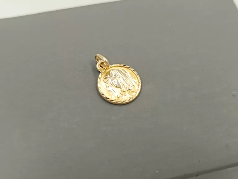 ZŁOTA ZAWIESZKA MATKA BOSKA 585 0,73G