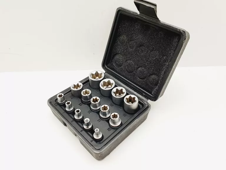 BASS ZESTAW NASADEK TORX NASADKI GWIAZDKI E4-E24