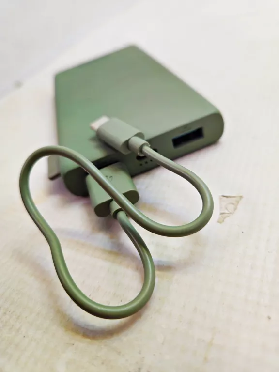 POWERBANK SITECOM 10000MAH + KABEL