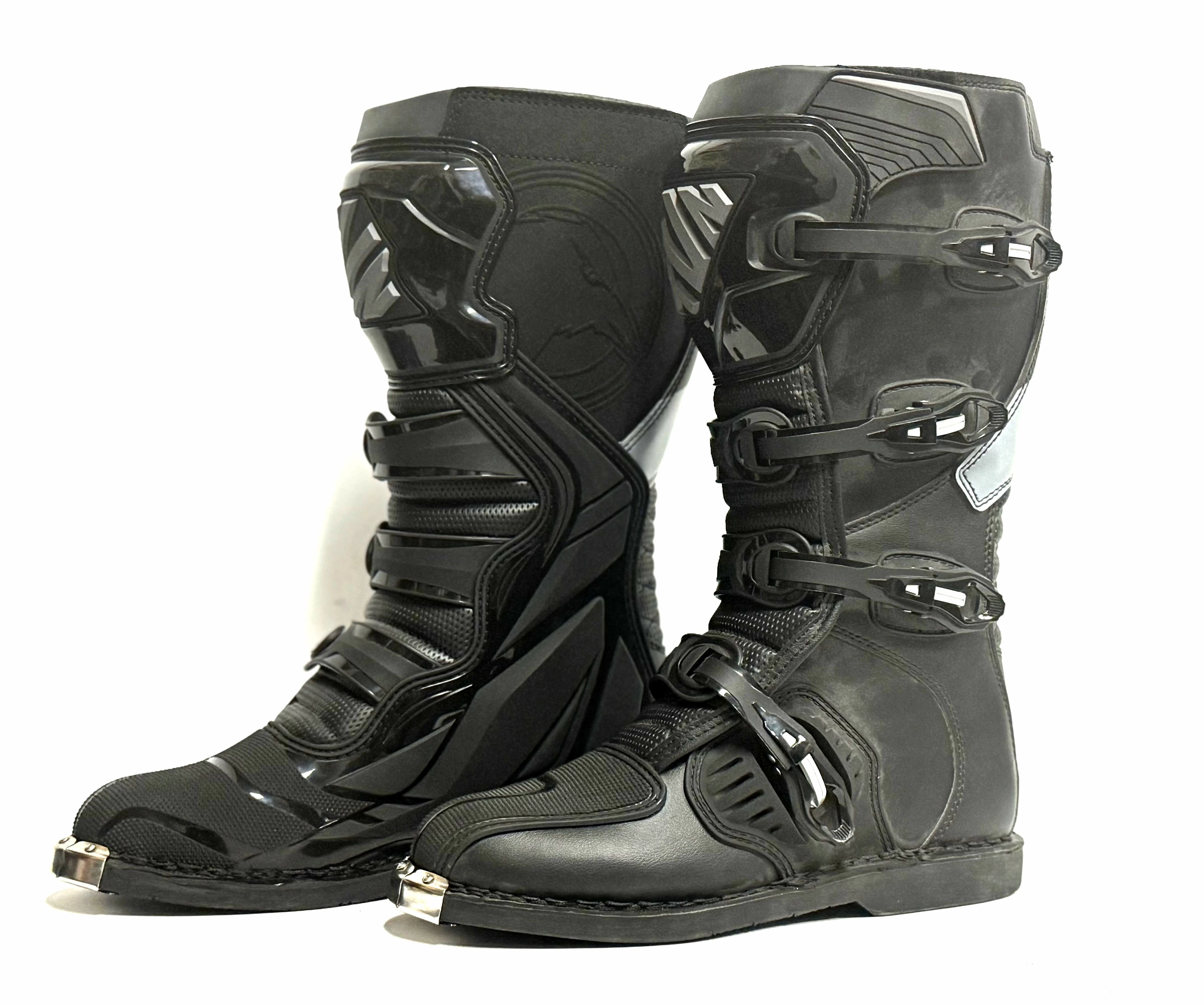 buty-cross-raven-trooper-czarne-rozmiar-45-stan-11323-2