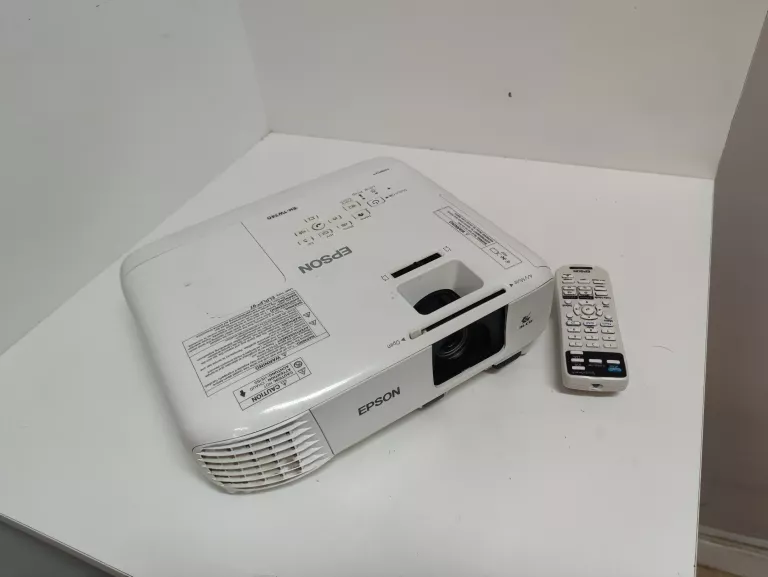 PROJEKTOR EPSON EH-TW740
