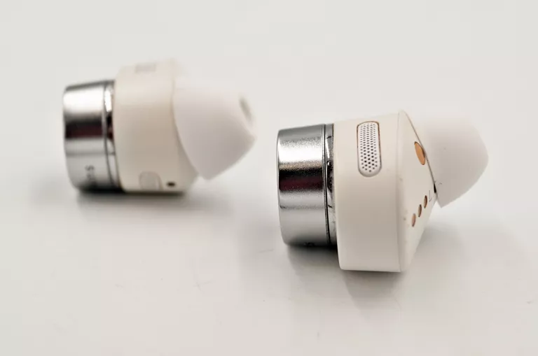 SŁUCHAWKI BOWERS WILKINS PI7 S2