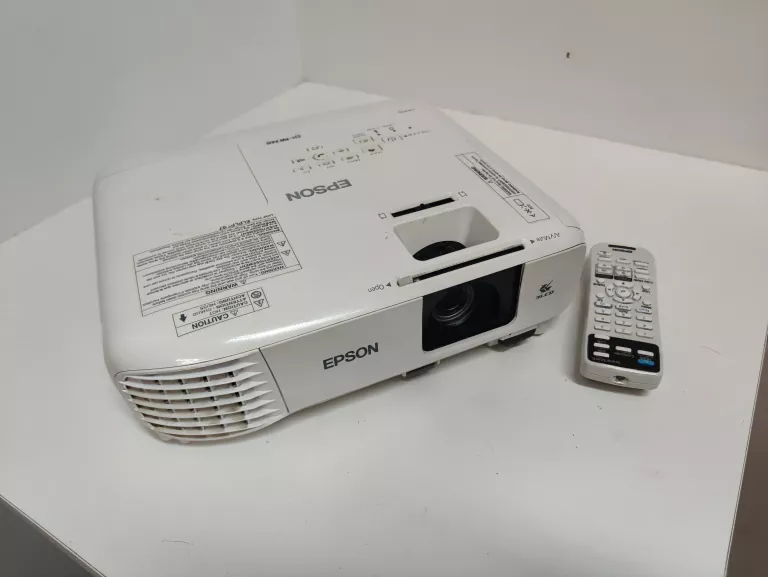 PROJEKTOR EPSON EH-TW740