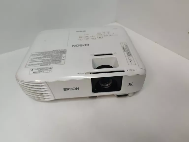 PROJEKTOR EPSON EH-TW740