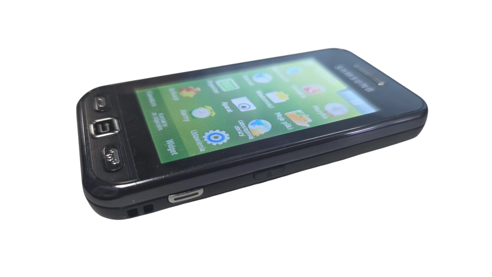 telefon-samsung-gt-s5230-lad-przekatna-ekranu-300