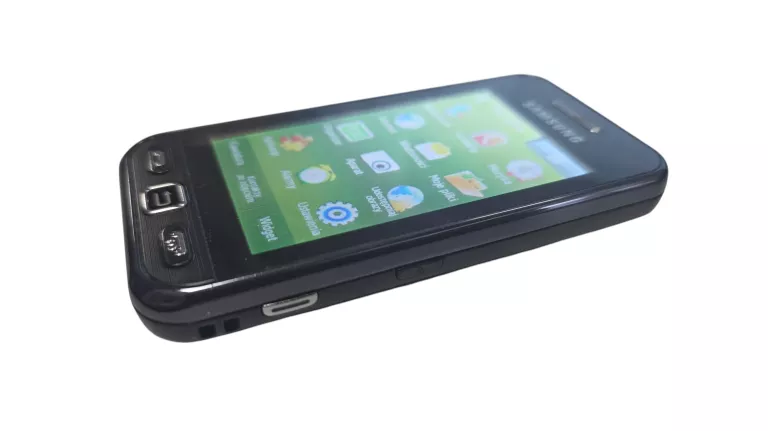 telefon-samsung-gt-s5230-lad-przekatna-ekranu-300